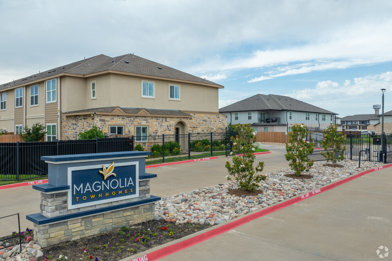 Magnolia Townhomes - Magnolia Townhomes