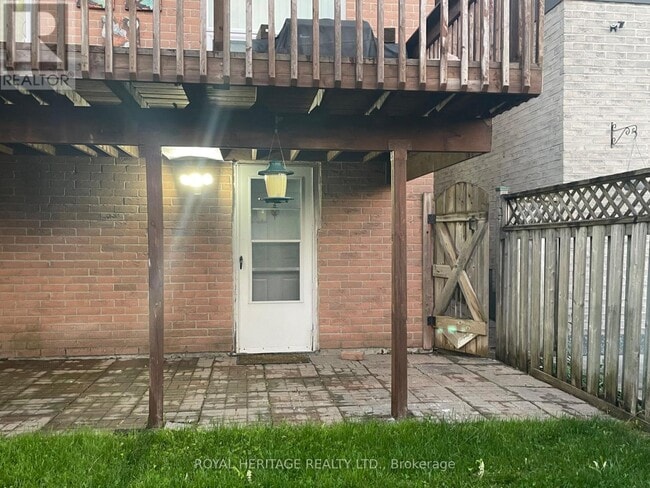 Photo - 1633 Marshcourt Dr