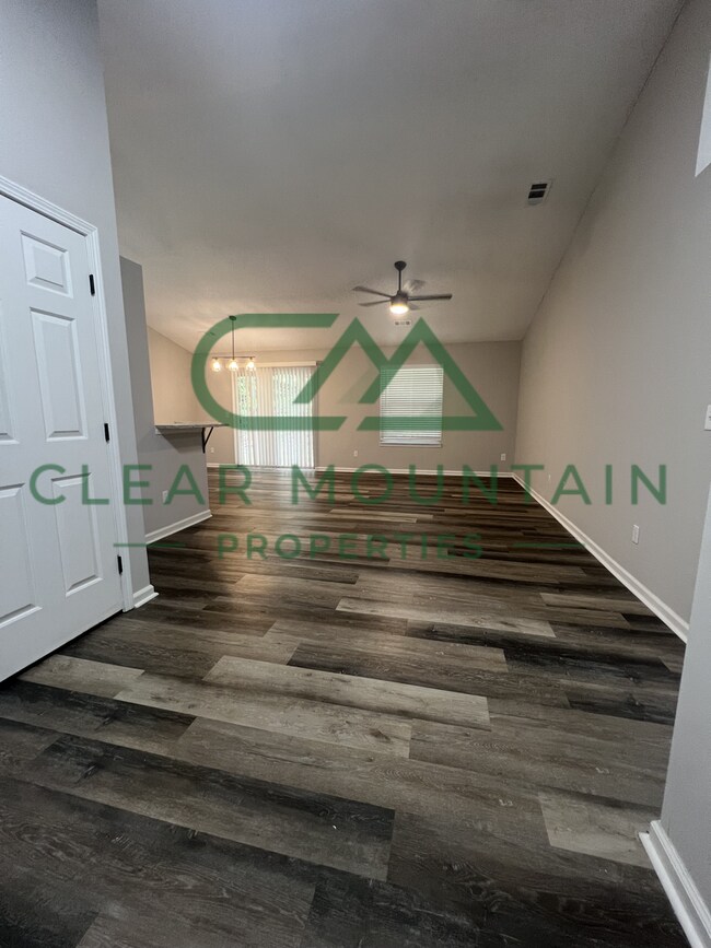 Photo - WINTER IS COMING - REDUCED RENT $1700 Unit 20 SF