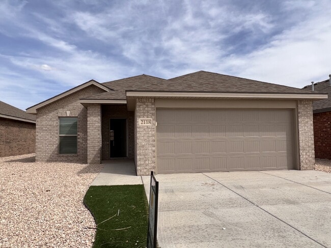 Building Photo - "Charming 3-Bedroom Home with 2 Full Baths in Lubbock – Spacious 1655 Sq Ft Retreat on North Texa...