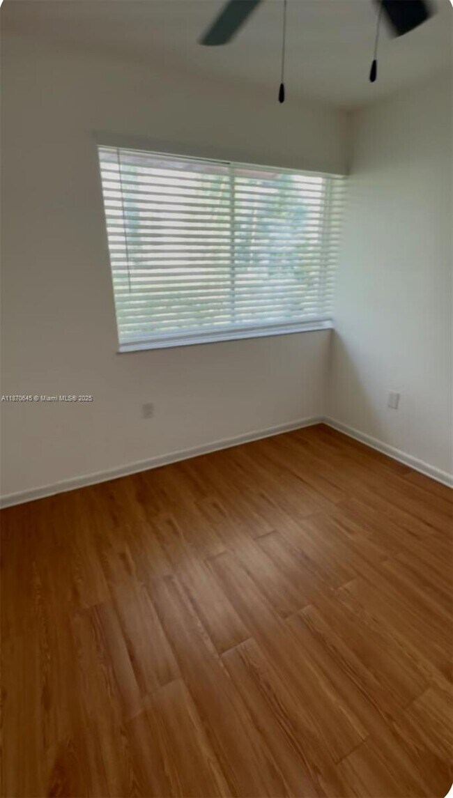 Photo - 8023 Lake Dr Unit 204