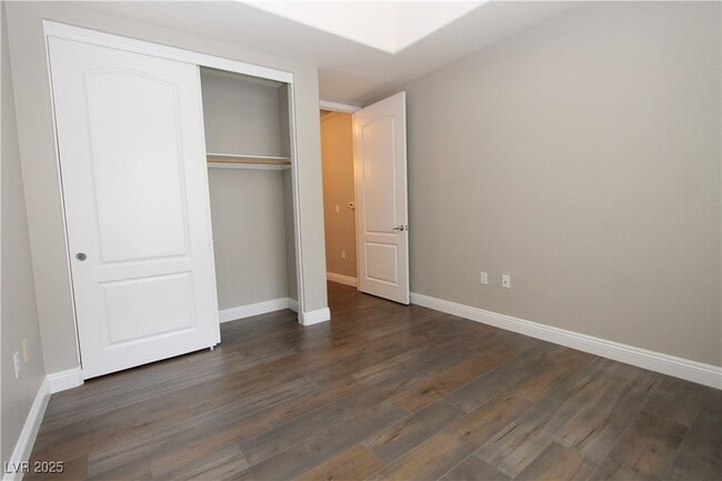 Building Photo - 26 E Serene Ave Unit 108
