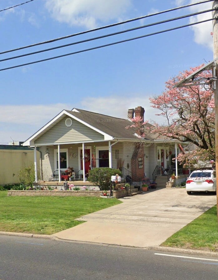 Photo - 1517 River Rd