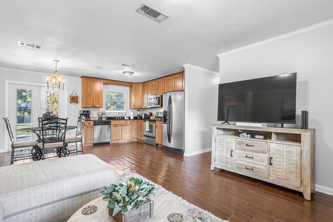 Photo - 114 Lassere Cir Unit SI ID1473631P