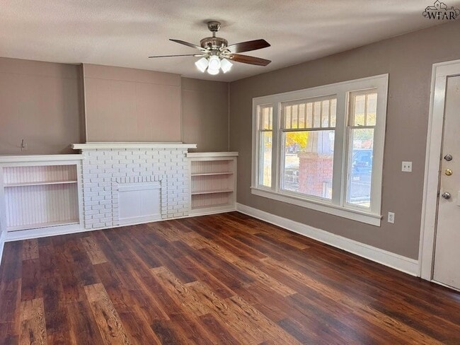 Photo - 1710 Monroe St