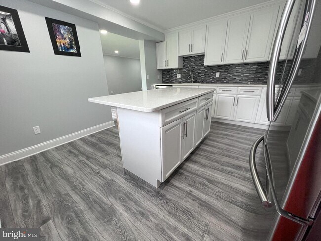 Photo - 6 Belmullet Ct Apartment Unit 102