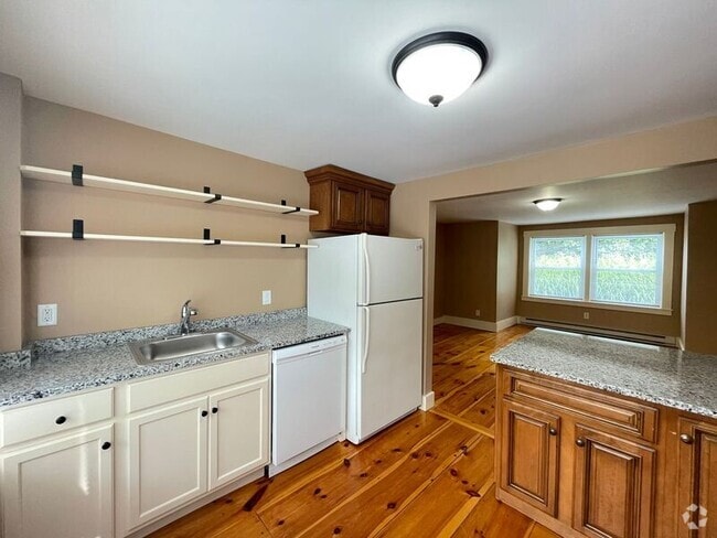 Building Photo - 16 Crystal Ave Unit A Rental
