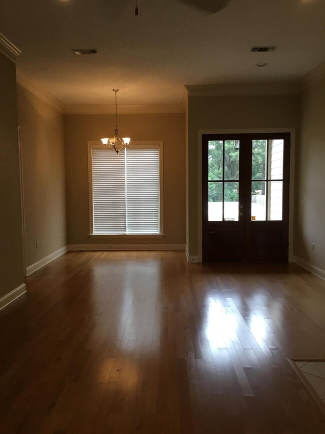 Photo - 19 Village Dr