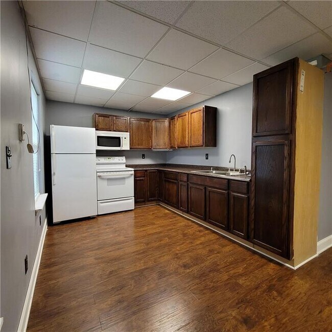 Photo - 1794 Stephens Pond View