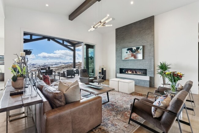 Photo - 3450 Ridgeway Dr