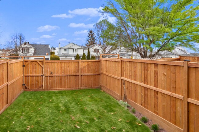 Photo - Hunter’s Point Townhomes