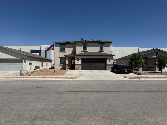 Building Photo - 13049 Aerodrome Ave