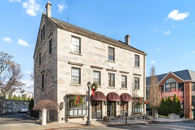 Photo - 101 Main St Unit 3