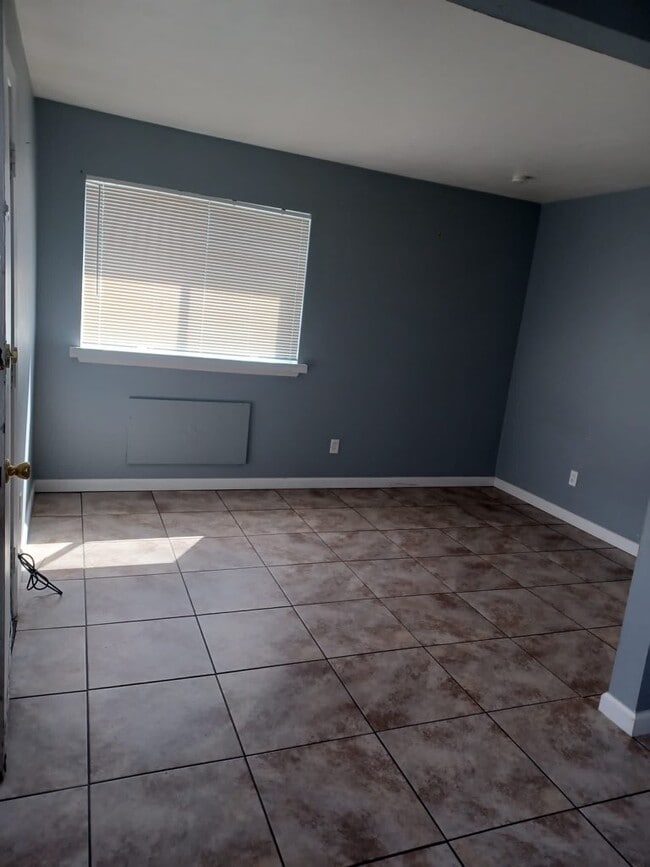 Photo - 2520 Telegraph Rd Unit 2520 - D