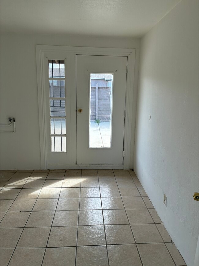 558 E Avenue Q12 Unit 3 bedroom 1 bath home for rent