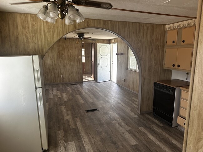 349 N Royal Palm Rd