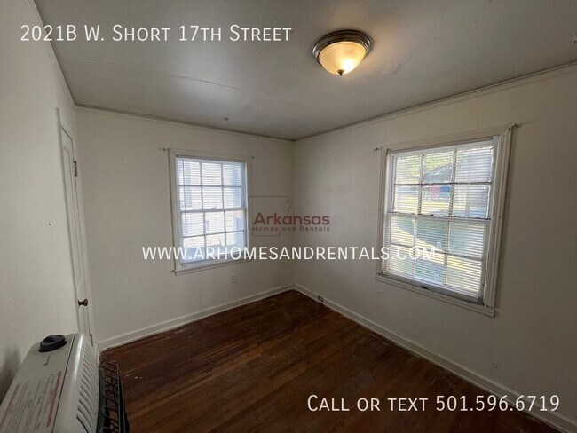 Photo - 2021B W. Short 17th Street-