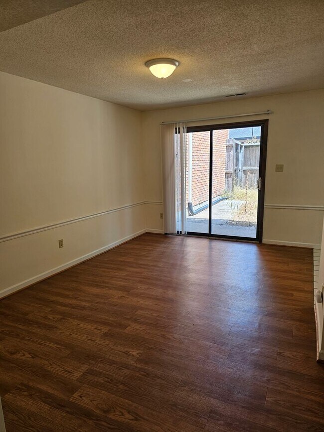 106 Grn Mdws Rd Unit 9
