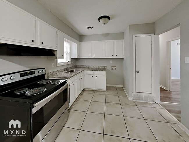 Photo - 2061 Coral Hills Dr