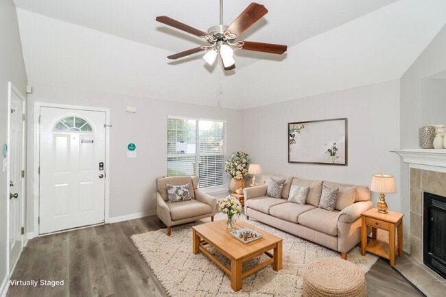 Photo - 2782 Maggie Wds Pl