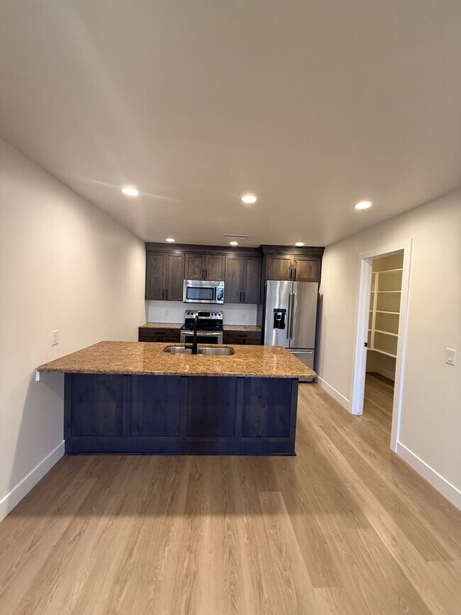 507 N 3650 W