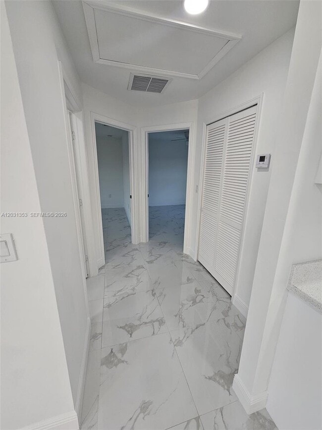 Photo - 1901 W 11th St