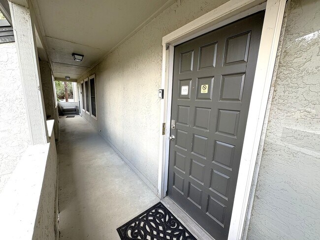 Photo - 604 Highcrest Dr Unidad 523