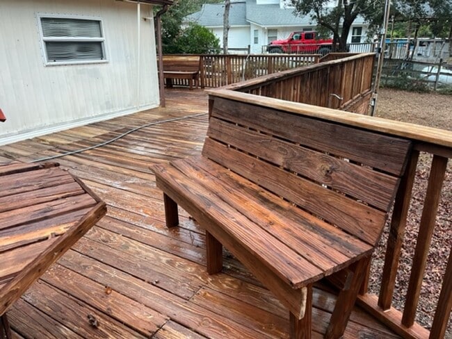 Photo - Charming Lakeside Home 4 Bedroom/2 Bath