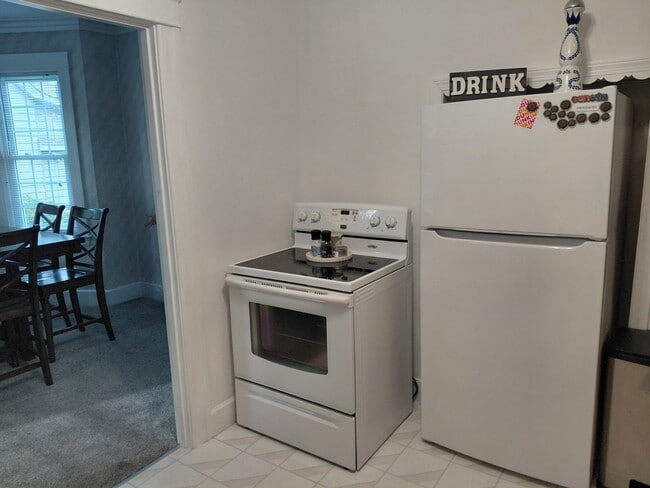 117 Morningside Rd Unit Right
