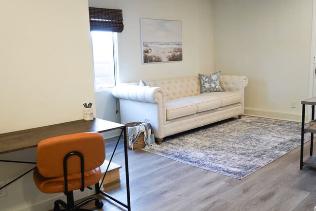 1078 Cosmo Ave Unit SI ID1506191P