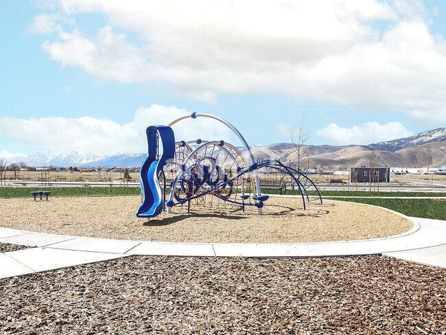 Photo - 2427 Devin Ave