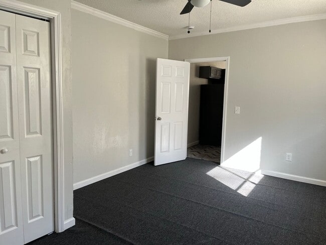 Photo - 1 bedroom apartment all inclusive rent