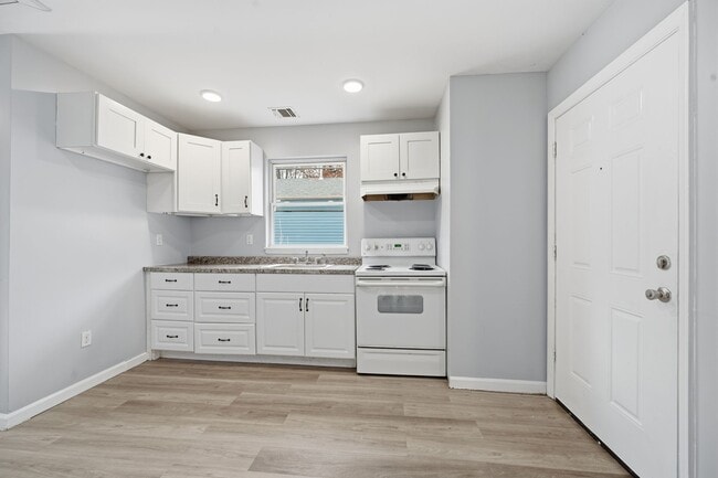 Photo - 212 N 1st St Unit 2