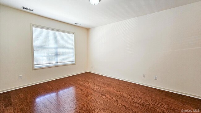 Photo - 306 Canter Ct
