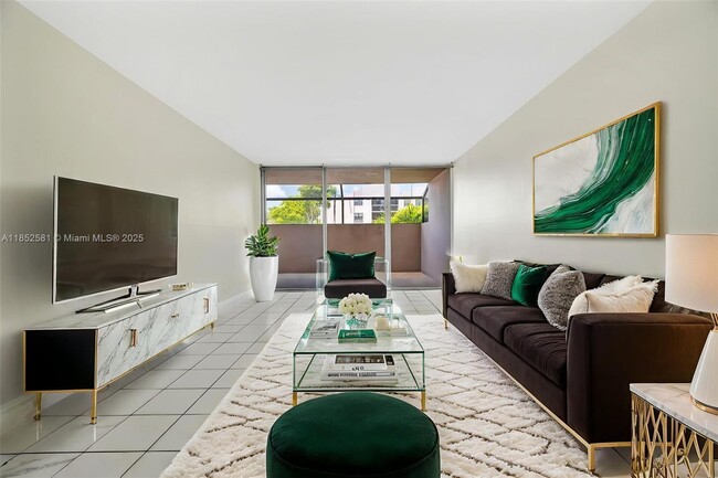 Building Photo - 10525 SW 112th Ave Unit 113