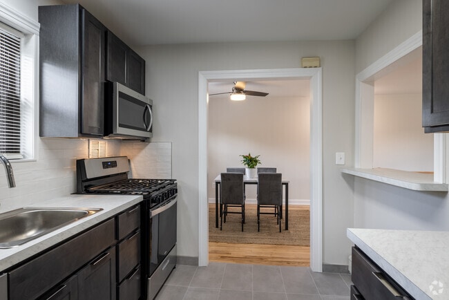 1BR, 1BA - 750SF - Bridgeton Apartments