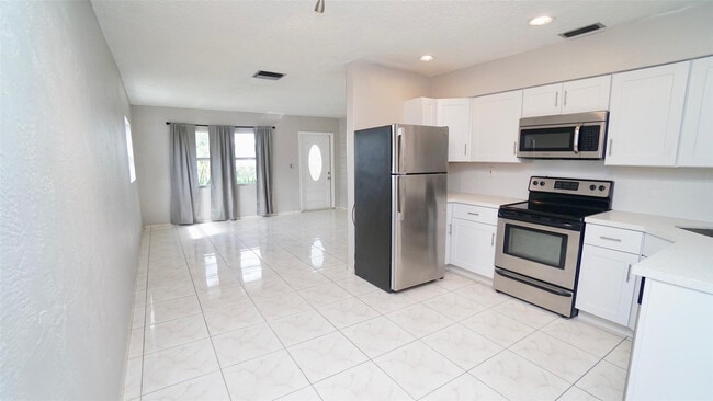 Photo - 5908 NW 81st Ave