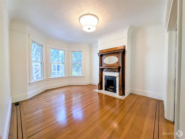 Building Photo - 235 Clinton Park Unit xx Rental