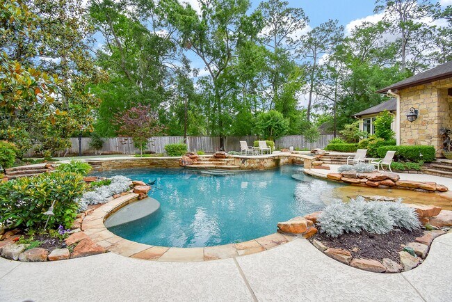 Photo - 11910 Heritage Ln