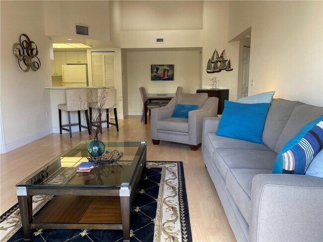 Photo - 2021 SE 10th Ave Unit 219