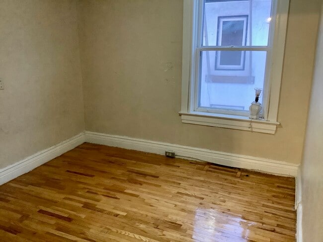 Photo - 66 Furby St Unit 3