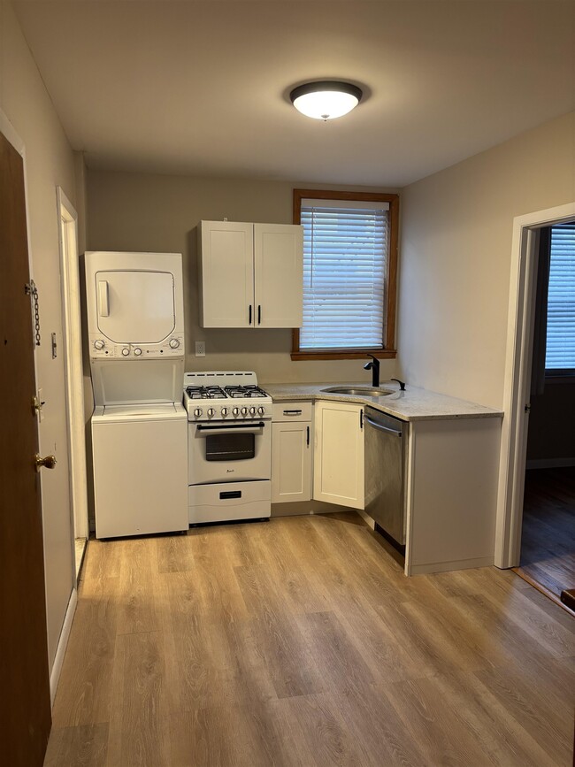 Photo - 610 Grand St Unit 1