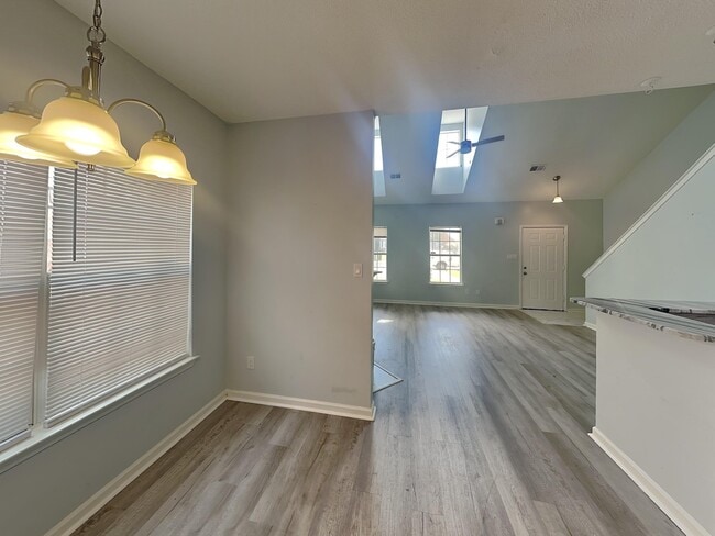 Photo - 6758 Whitten Pine Dr