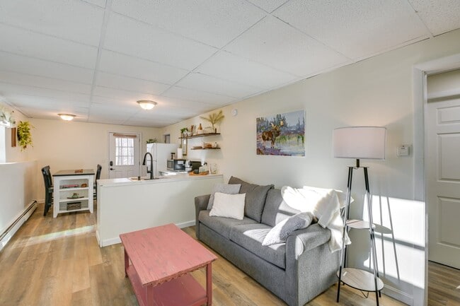 2893 Ohio St Unit Downstairs B