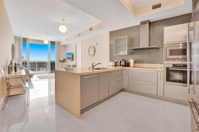 Photo - 18201 Collins Ave Unit 5405