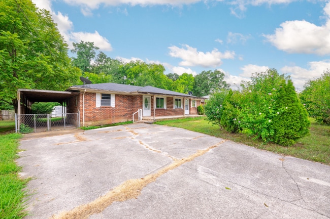 Photo - 1208 Gadd Rd