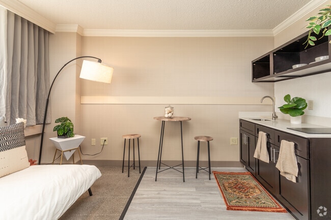 El pequeño estudio - 290 pies cuadrados - VIVO Living Baltimore