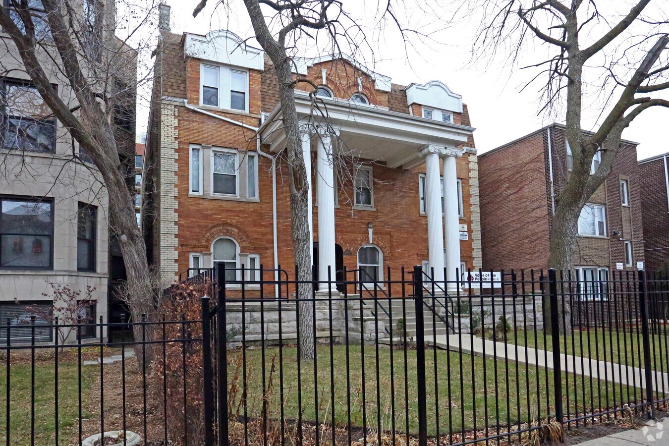 Photo - Sunnyside Kenmore Apartments