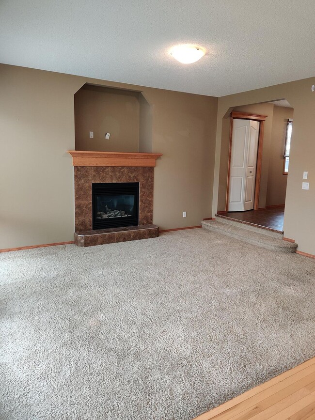Photo - 9015 Royal Oak Way NW