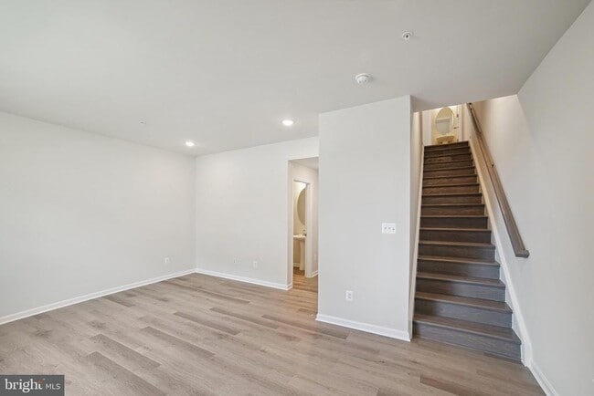 Photo - 2513 Gatwick Ln